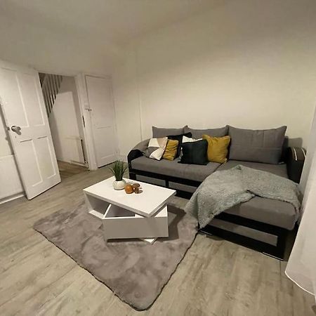 Stunning 2 Bedroom On Tower Bridge London Exterior foto